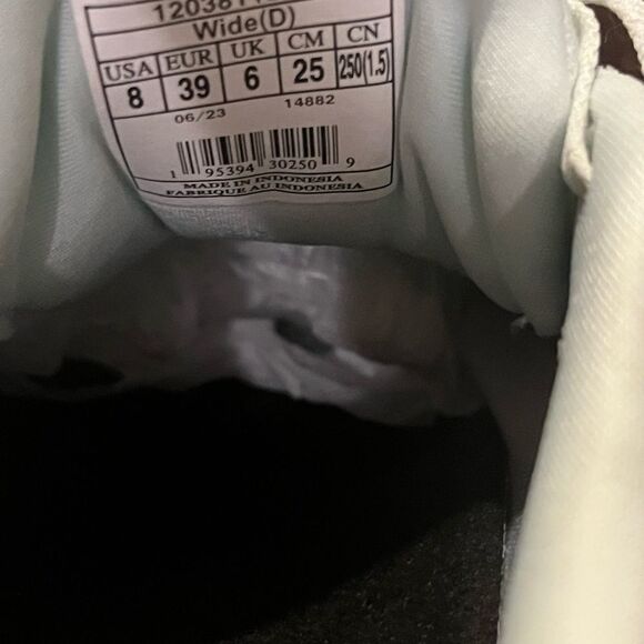 Brooks GTS 23 Women’s Running Shoes, Size 8 Wide - Picture 4 of 8